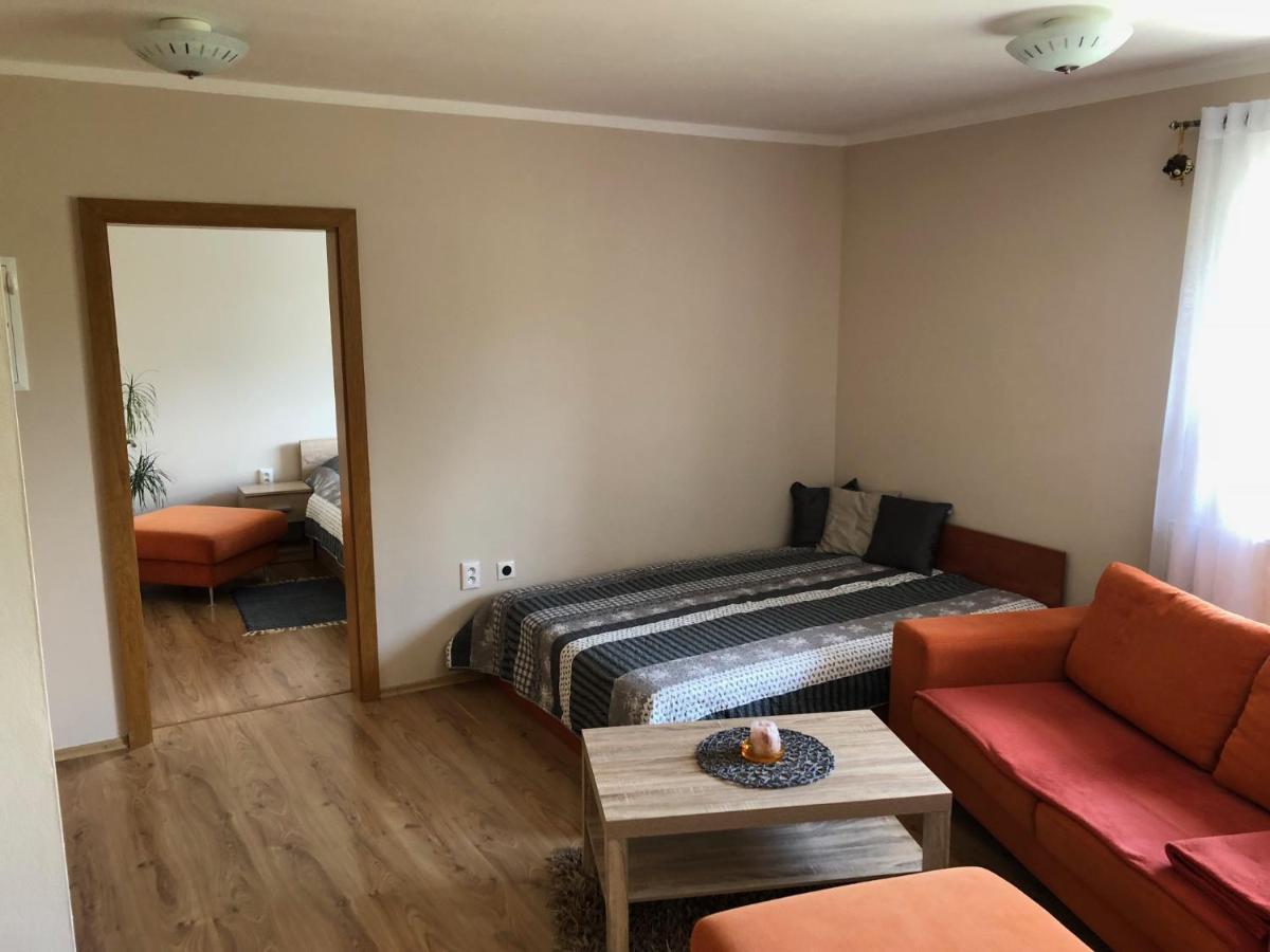 Appartement Beska à Bešeňová Extérieur photo