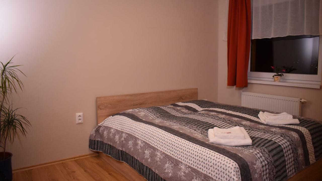 Appartement Beska à Bešeňová Extérieur photo